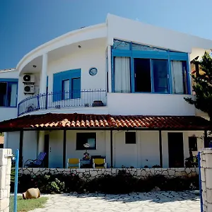 Nautilus Apartment Stavros (Crete)