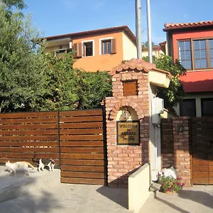 https://studios-arabas.hotels-of-thessaloniki.com